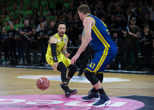 究竟出了什 究竟出了什