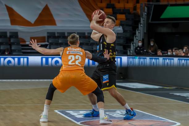 胜负背后的 胜负背后的